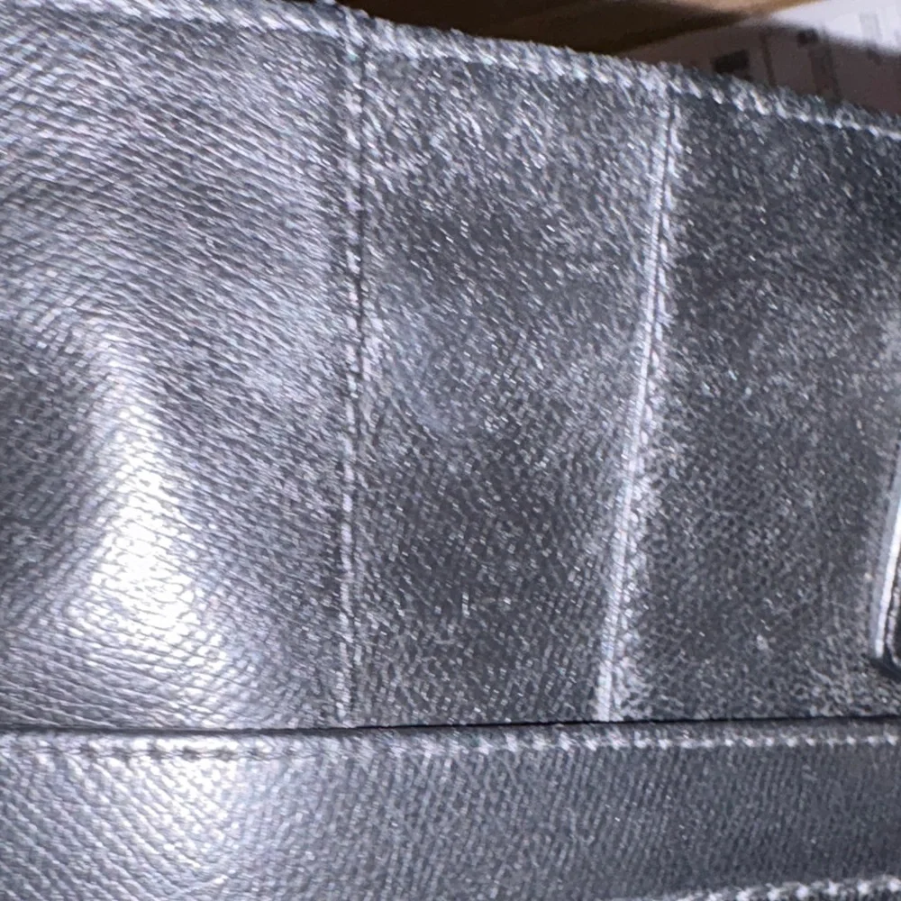 Men’s Salvatore Ferragamo black messenger (unisex)